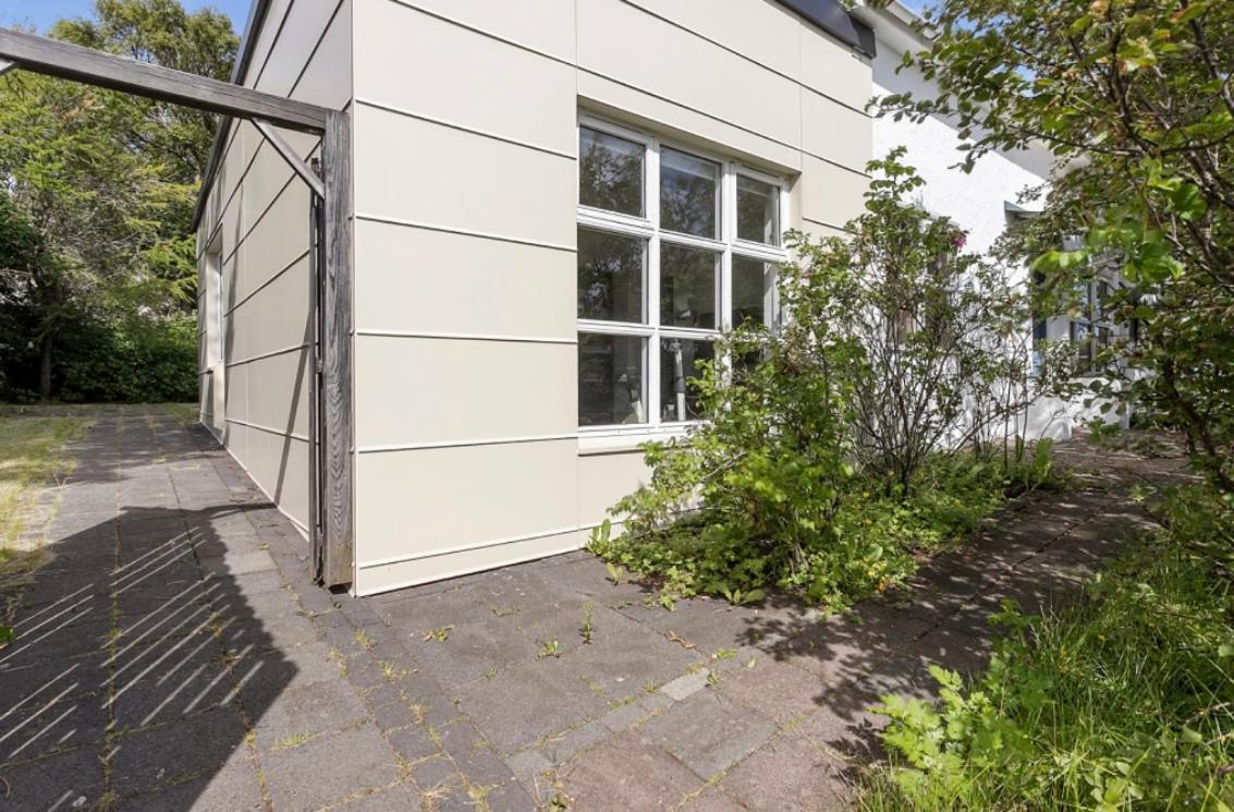 Studio 104- Free Parking Onsite -Private Entrance Reykjavik Exterior photo